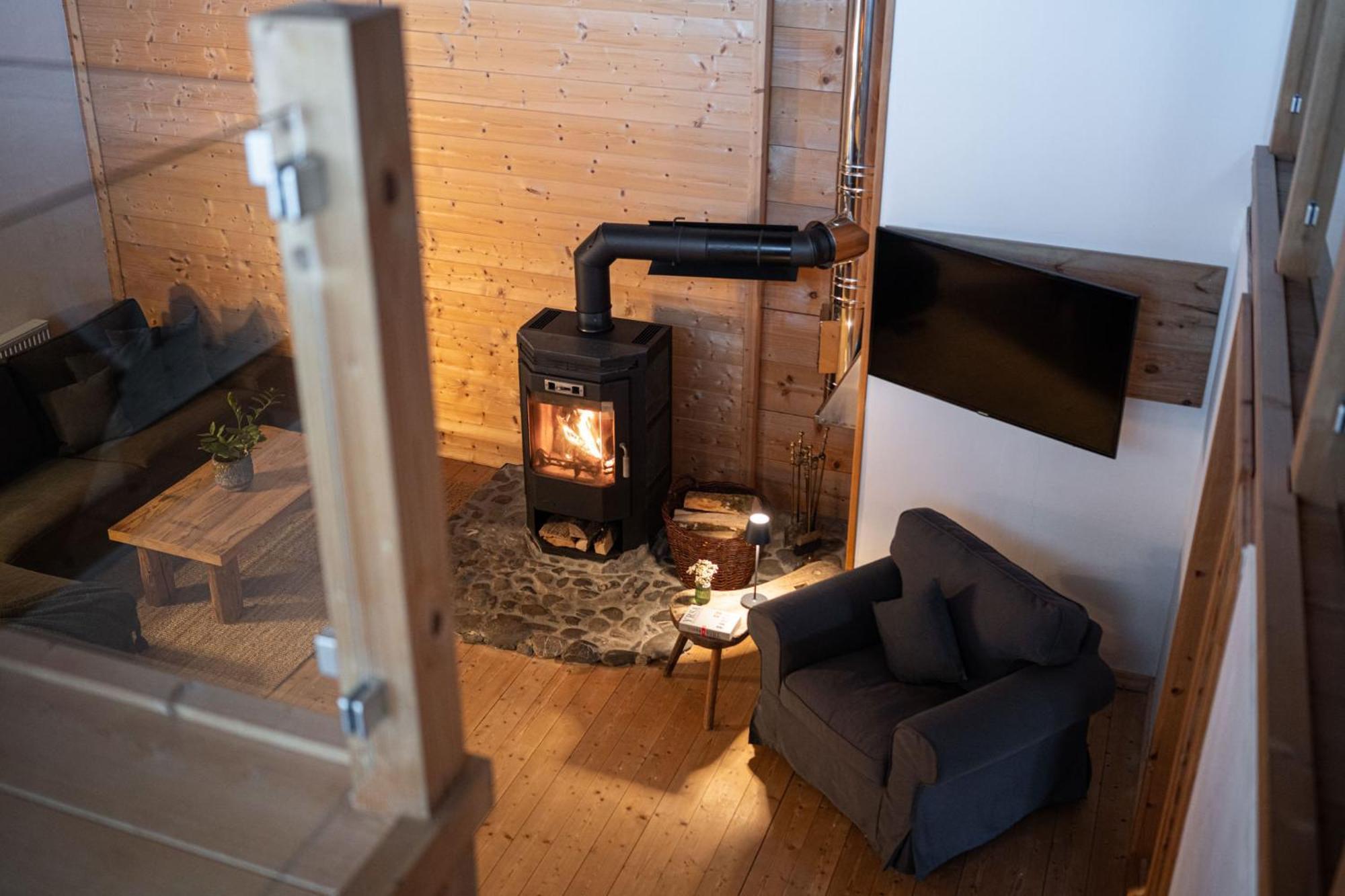 Aura Apartment